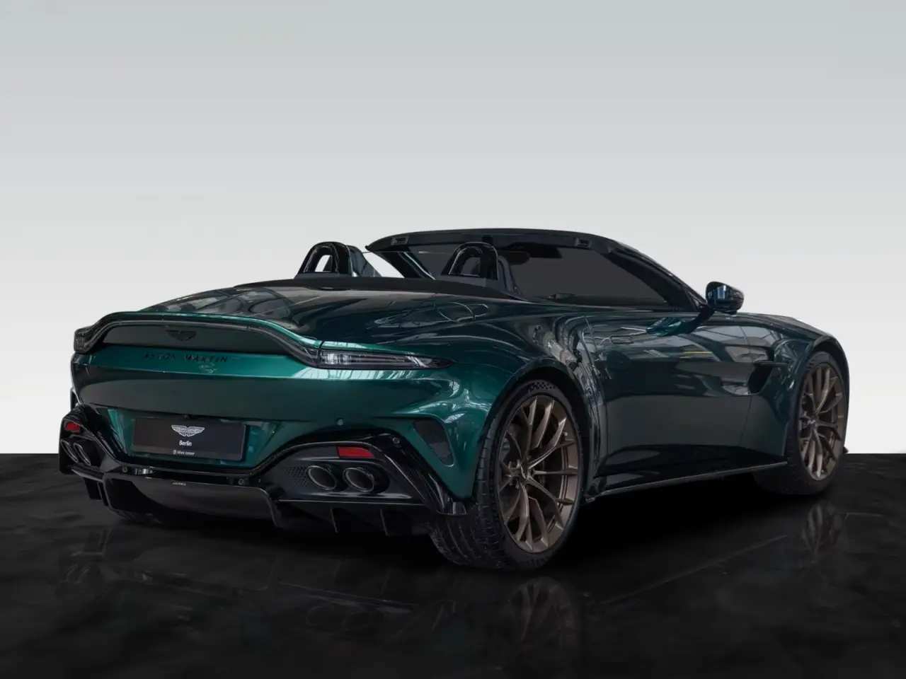 Aston Martin Vantage V8 Spider 2026, dashboard — Veyra Cars, Europe. The 2026 Aston Martin Vantage V8 Spider pairs a 665 hp V8 with an open cockpit built for…