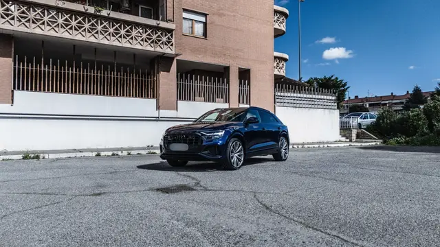 Audi Q8 55 TFSI 2022 — Veyra Cars, Europe