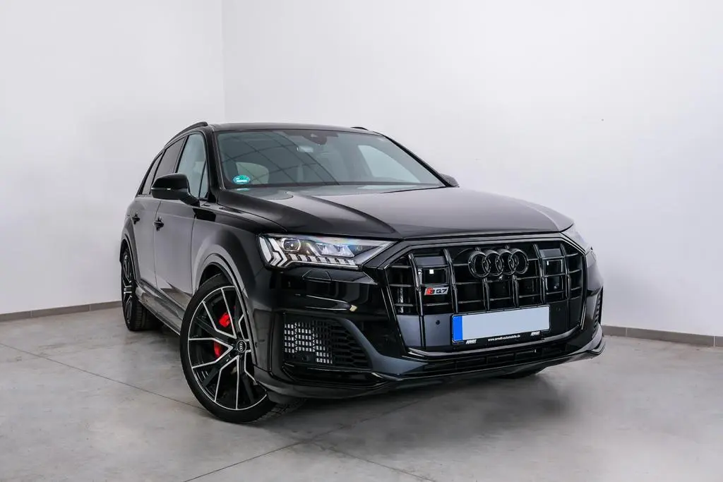 Audi SQ7 2025, interior — Veyra Cars, Europe. The 2025 Audi SQ7 pairs a 507 hp drivetrain with genuine seven-seat practicality, a…
