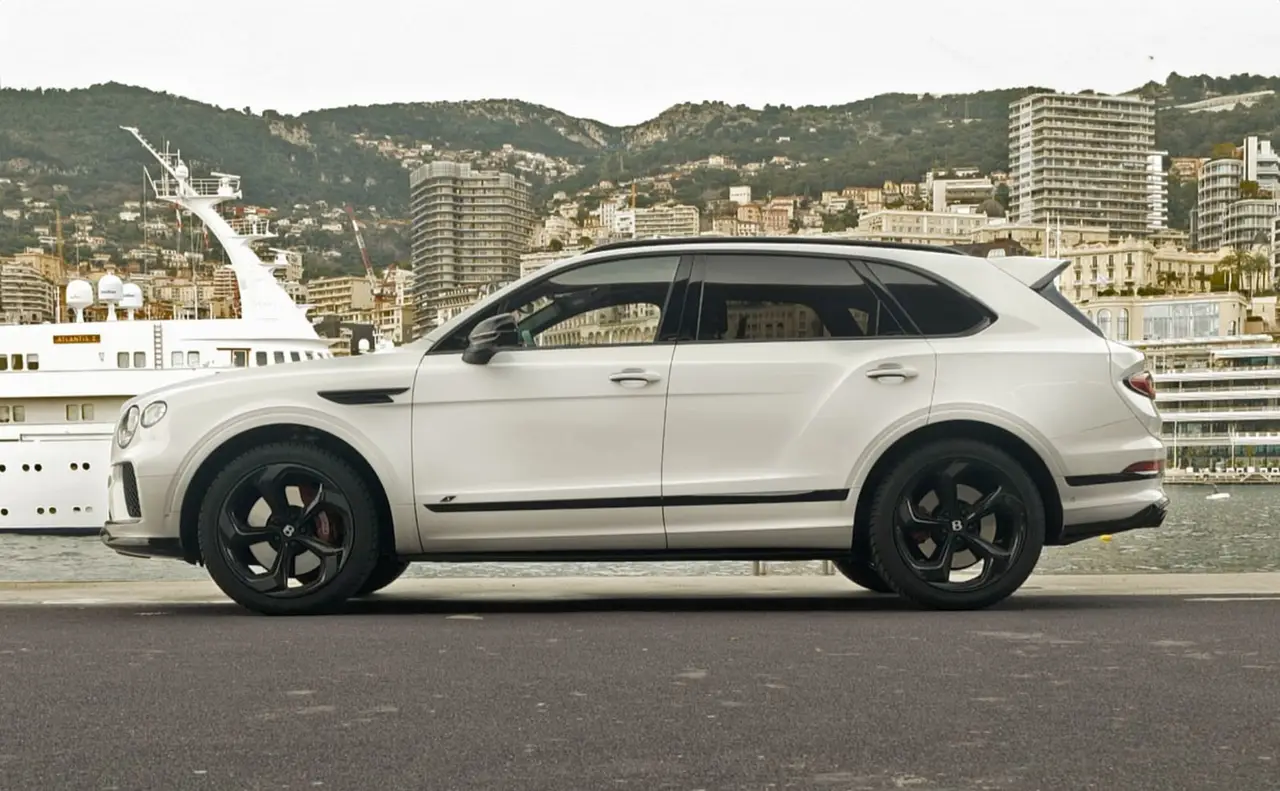 Bentley Bentayga V8-S 2024, front view — Veyra Cars, Europe. The Bentayga V8-S pairs a 550 hp V8 with the full-size body and seating for five that…