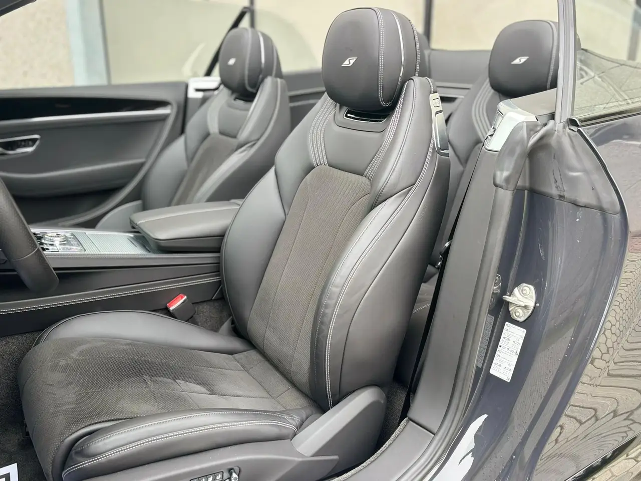 Bentley Continental GTC S V8 2025, interior — Veyra Cars, Europe. The 2025 Bentley Continental GTC S V8 pairs 550 hp with the composure that has always set…