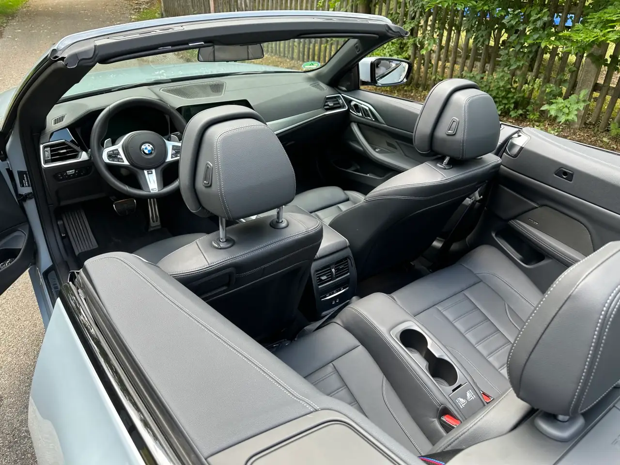 BMW 430i Cabrio 2023, dashboard — Veyra Cars, Europe. The 2023 BMW 430i Cabrio pairs 245 hp with a folding roof, giving four seats and a…