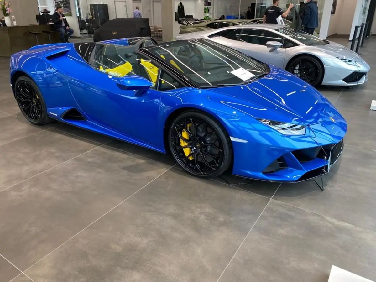 Lamborghini Huracan Evo Spyder 2022, front view — Veyra Cars, Europe. The Lamborghini Huracan Evo Spyder pairs a naturally aspirated V10 producing 640 hp with…