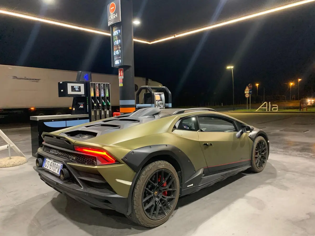 Lamborghini Huracan Sterrato 2024, front view — Veyra Cars, Europe. The Lamborghini Huracan Sterrato stands apart from the rest of the Huracan range: raised…