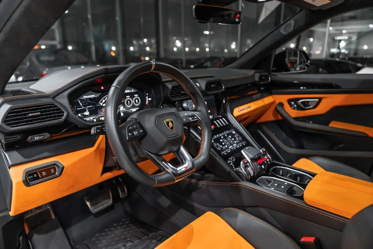 Lamborghini Urus S 2024, dashboard — Veyra Cars, Europe. The Lamborghini Urus S pairs 666 hp with a five-seat cabin, a combination that makes it…