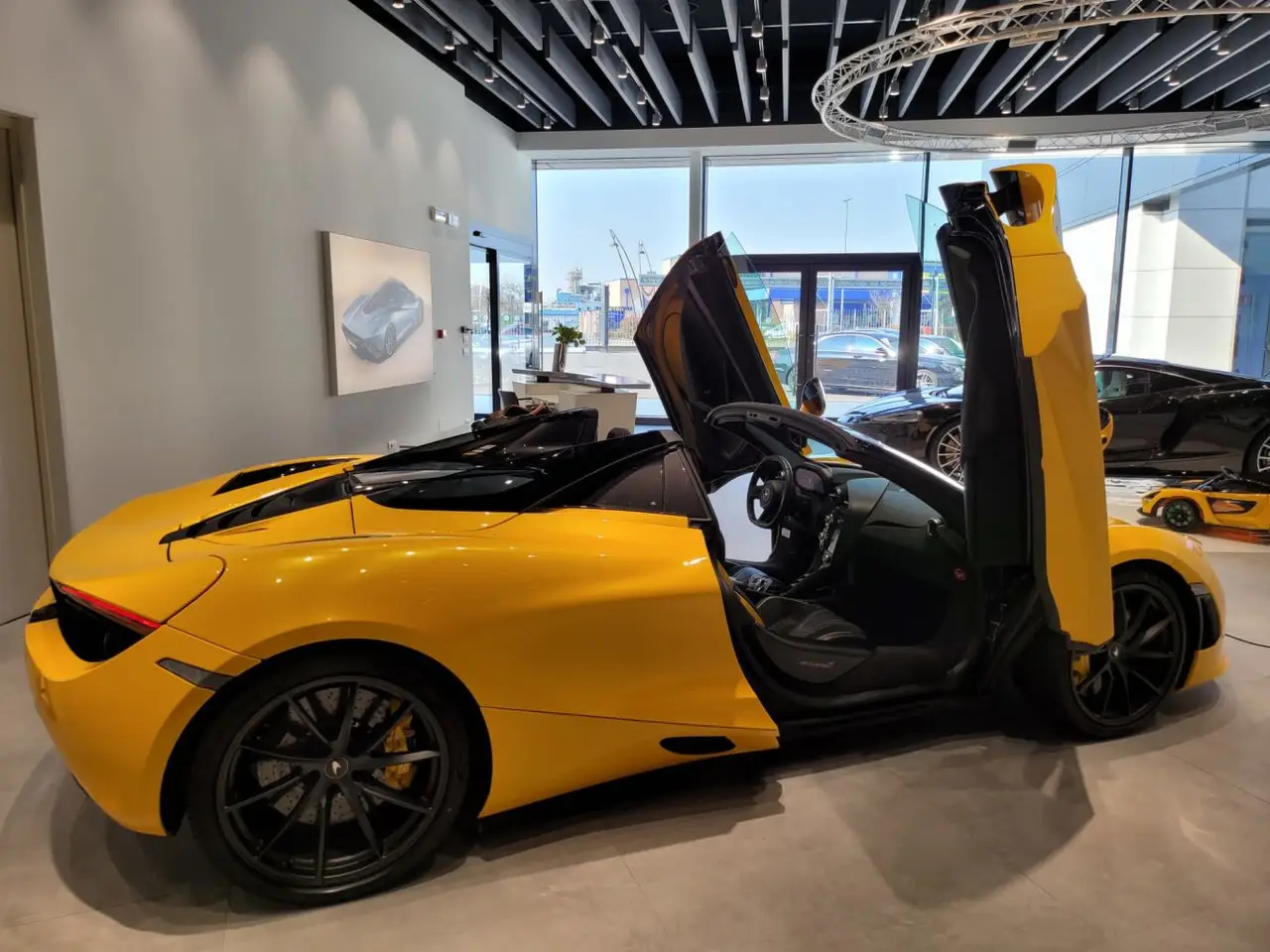 McLaren 720S Spider 2022, front view — Veyra Cars, Europe. The McLaren 720S Spider is built around a simple idea: two seats, 720 hp, and nothing to…