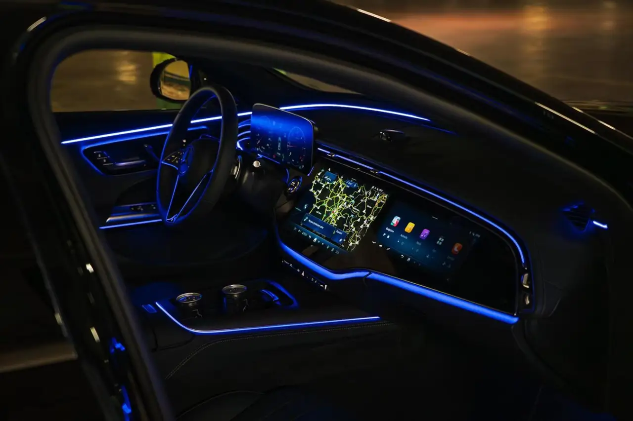 Mercedes Benz E-klasse 220d Premium Plus 2026, dashboard — Veyra Cars, Europe. The 2026 Mercedes-Benz E-Klasse 220d Premium Plus is built for drivers who value…