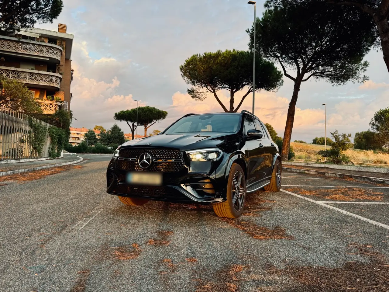 Mercedes Benz GLE 450 AMG 2024 — Veyra Cars, Europe. The Mercedes Benz GLE 450 AMG pairs a 367 hp six-cylinder platform with the composure…
