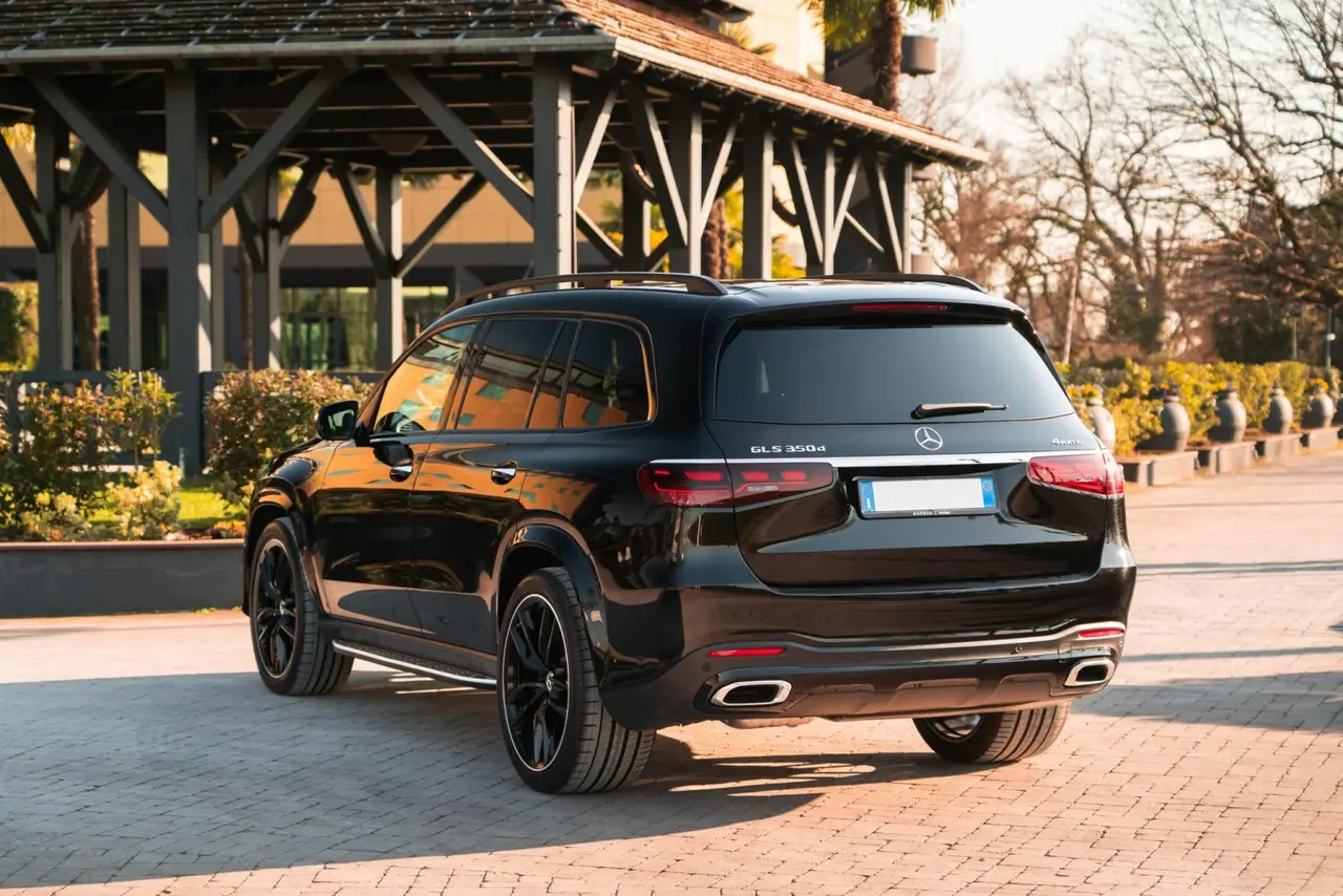 Mercedes Benz GLS-klasse 350 D Exclusive 7 Posti 2025, exterior — Veyra Cars, Europe. The GLS-Klasse 350 d Exclusive is built for occasions where space and composure matter as…