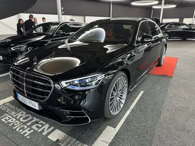Mercedes Benz S-klasse S400 Long 4-Matic 2023 — Veyra Cars, Europe