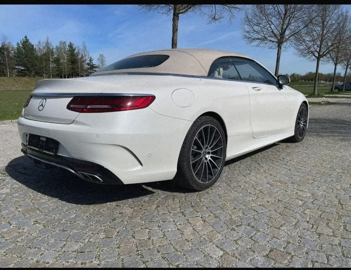 Mercedes Benz S560 Cabrio 2021, rear view — Veyra Cars, Europe. The Mercedes Benz S560 Cabrio pairs a 469 hp V8 with the composure expected of the…