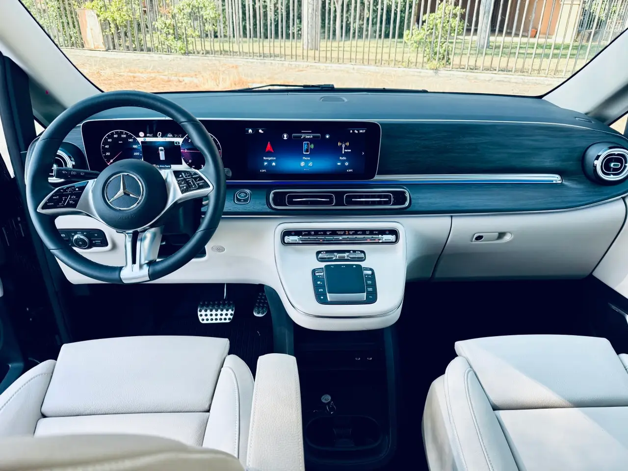 Mercedes Benz V300 4x4 XL VIP (Captain, 7 seat) 2025, rear view — Veyra Cars, Europe. The 2025 Mercedes Benz V300 4x4 XL VIP arrives configured for people who need space…