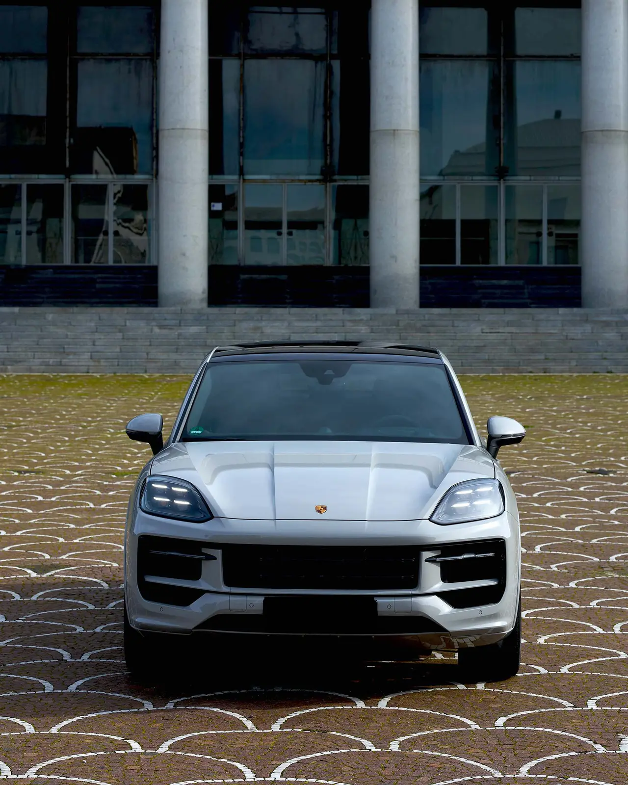 Porsche Cayenne 2025 — Veyra Cars, Europe. The 2025 Porsche Cayenne sits at the practical end of the performance SUV category: 353…