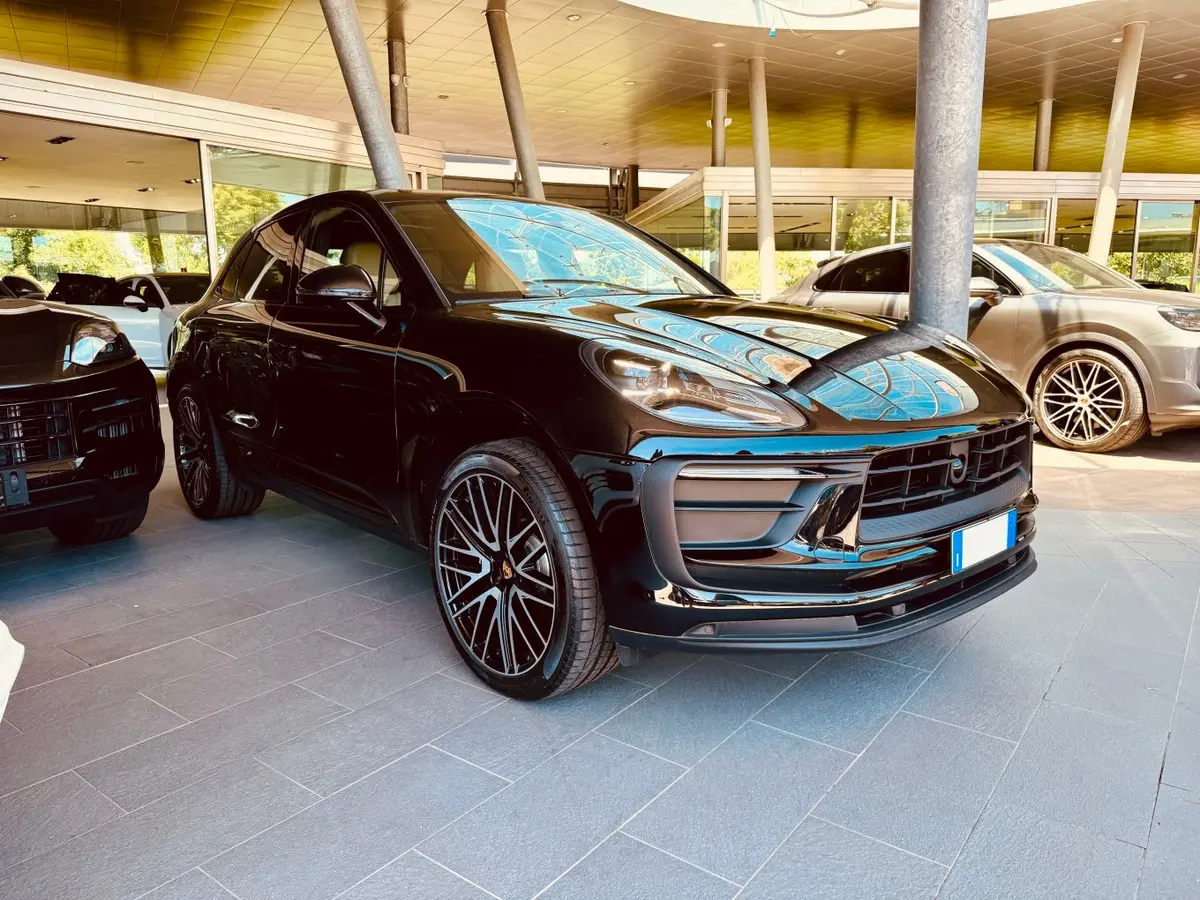 Porsche Macan 2024, exterior — Veyra Cars, Europe. The 2024 Porsche Macan brings a compact, well-judged footprint to the SUV segment: 265…