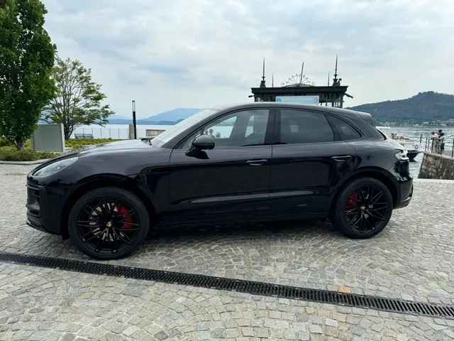 Porsche Macan GTS 2024 — Veyra Cars, Europe