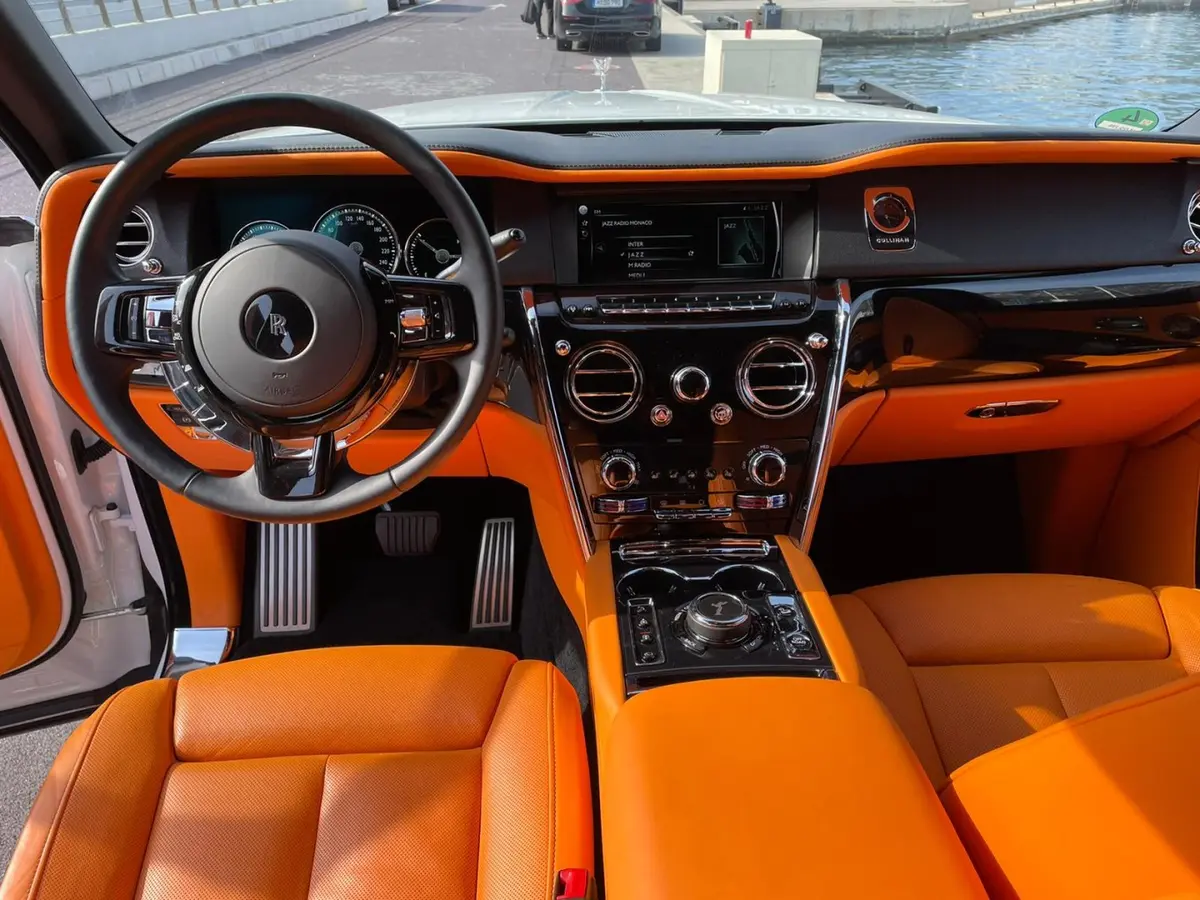 Rolls-Royce Cullinan 2022, rear view — Veyra Cars, Europe. The 2022 Rolls-Royce Cullinan brings 563 hp to a body built for composure rather than…