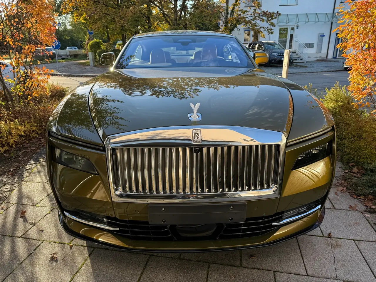 Rolls-Royce Spectre 2024 — Veyra Cars, Europe. The 2024 Rolls-Royce Spectre carries its 584 hp with a calm, unhurried authority rather…