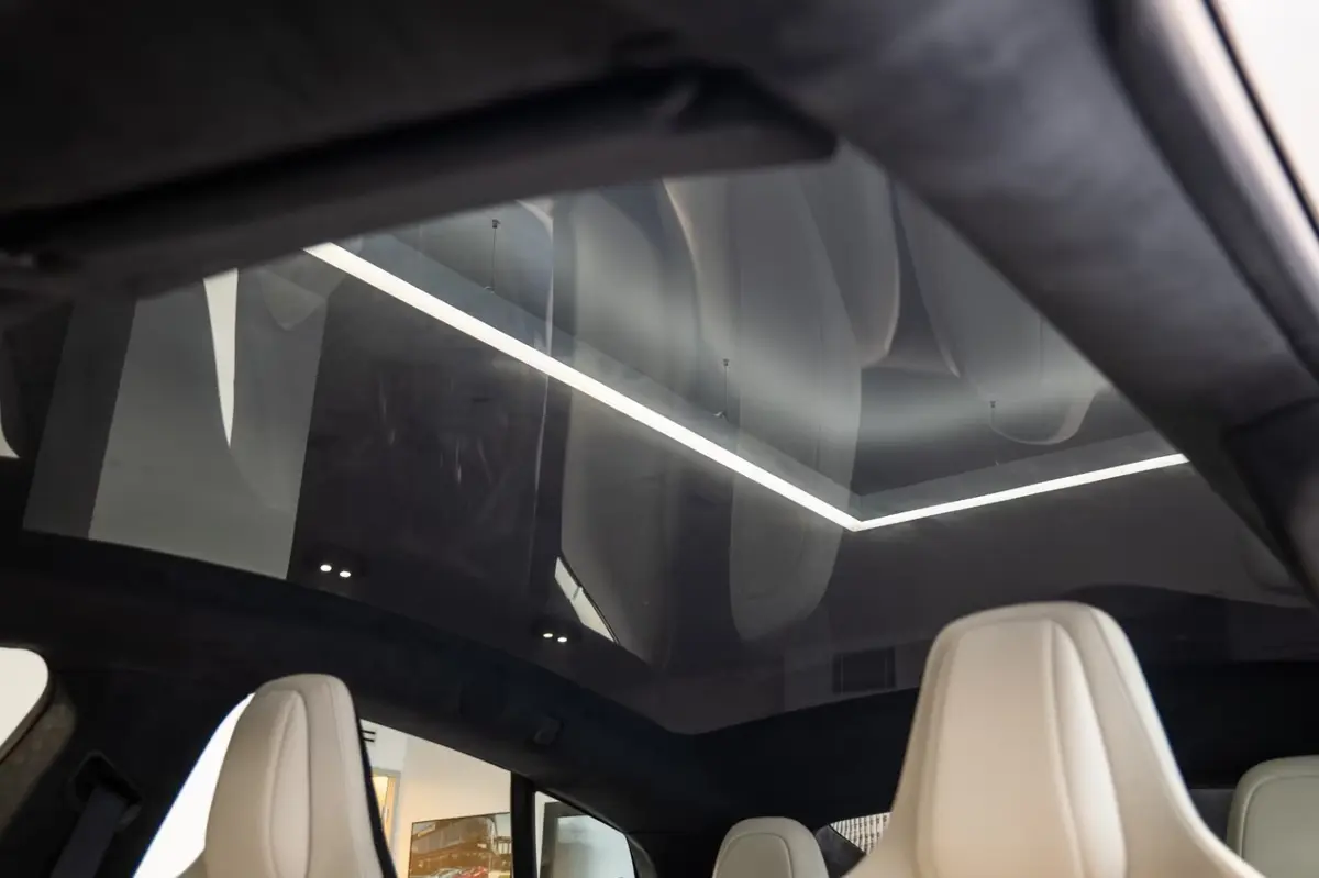 Tesla Model S Plaid 2025, exterior — Veyra Cars, Europe. The 2025 Tesla Model S Plaid pairs 1020 hp with the composure of a full-size executive…